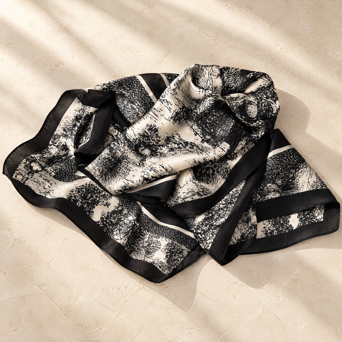 Noir Toile scarf